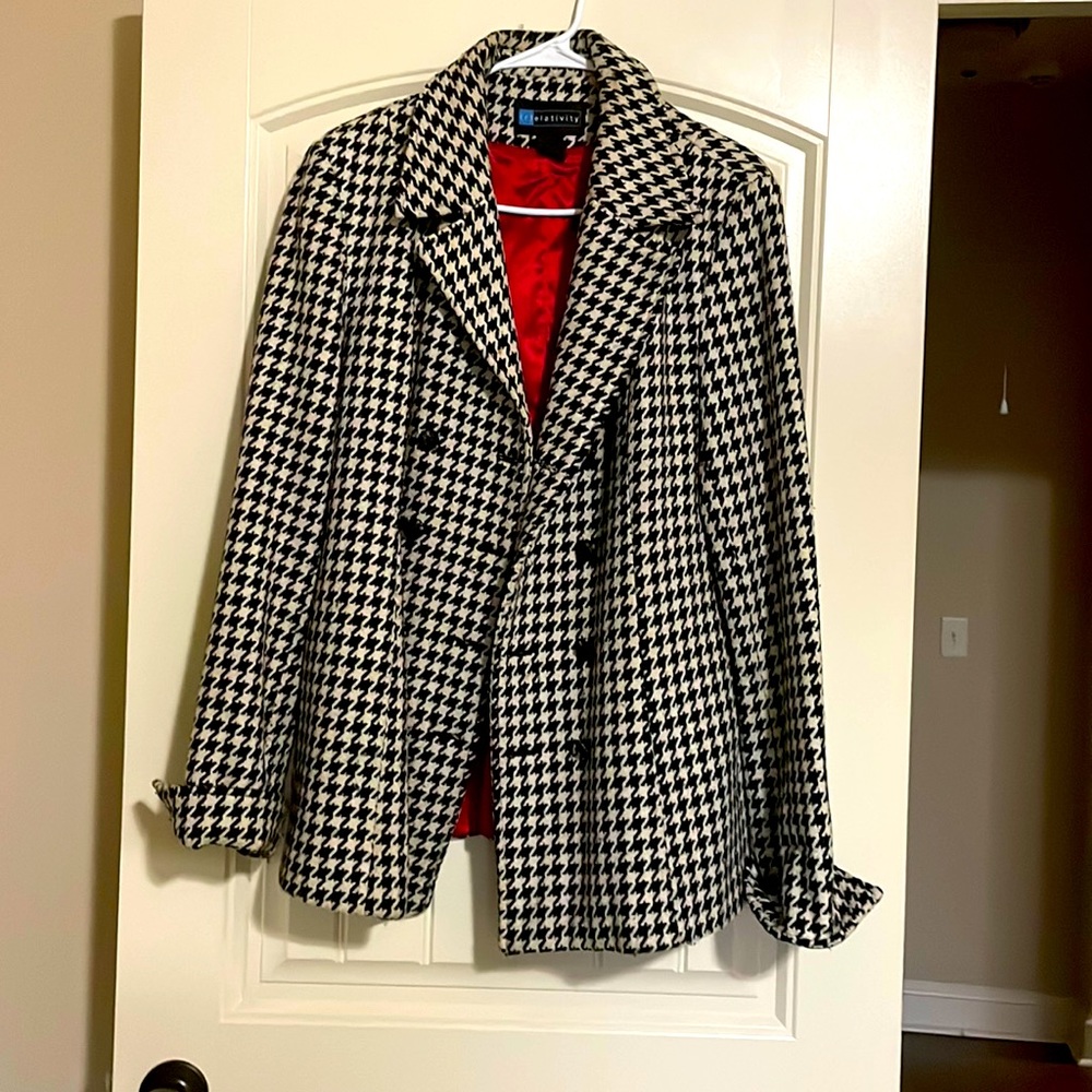 Pea coat Houndstooth. Black and white. Size medium. Excellent condition